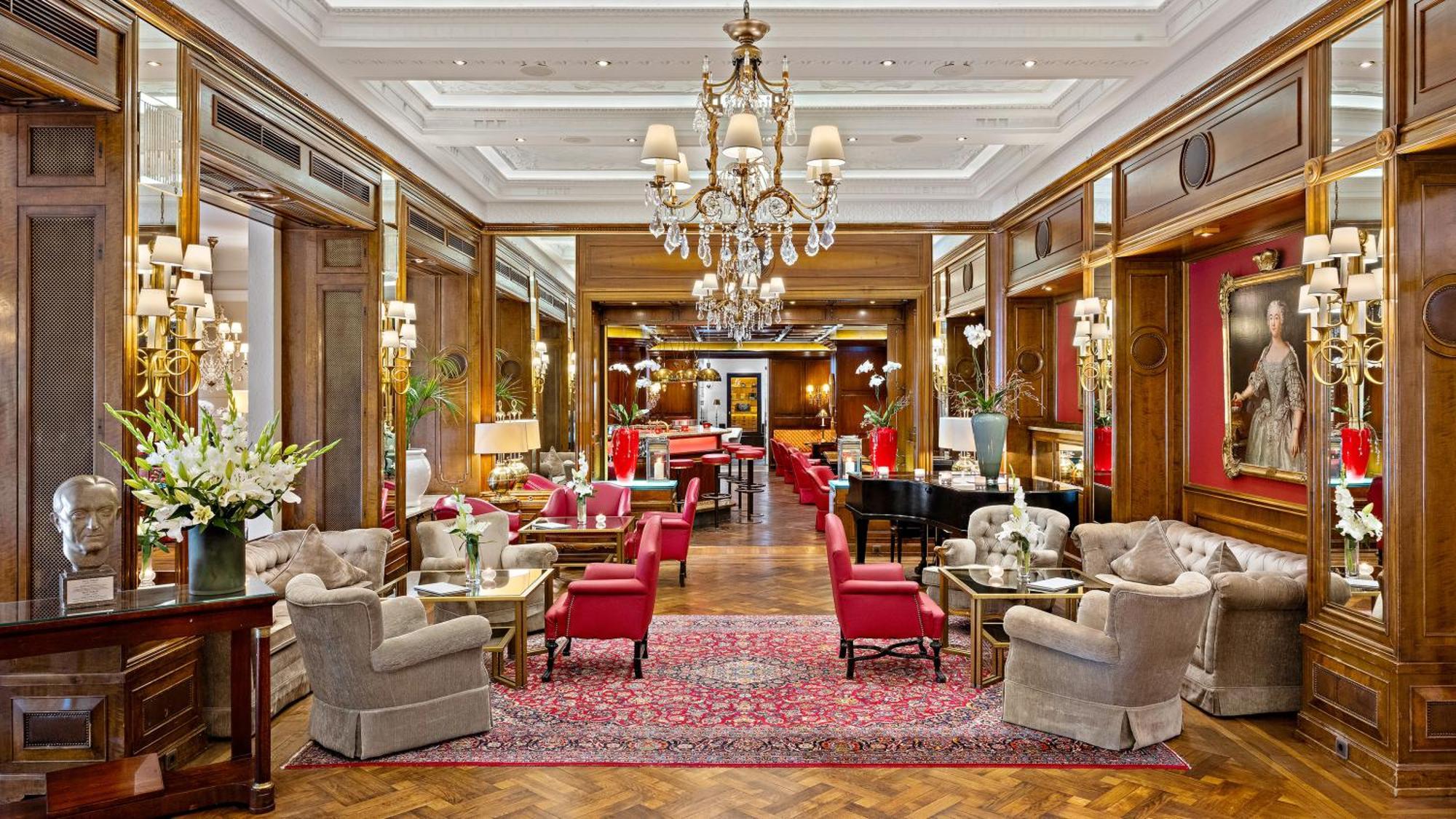Hotel Europaeischer Hof Heidelberg, Bestes Hotel Deutschlands In Historischer Architektur Εξωτερικό φωτογραφία The lobby of the Mandarin Oriental, Munich
