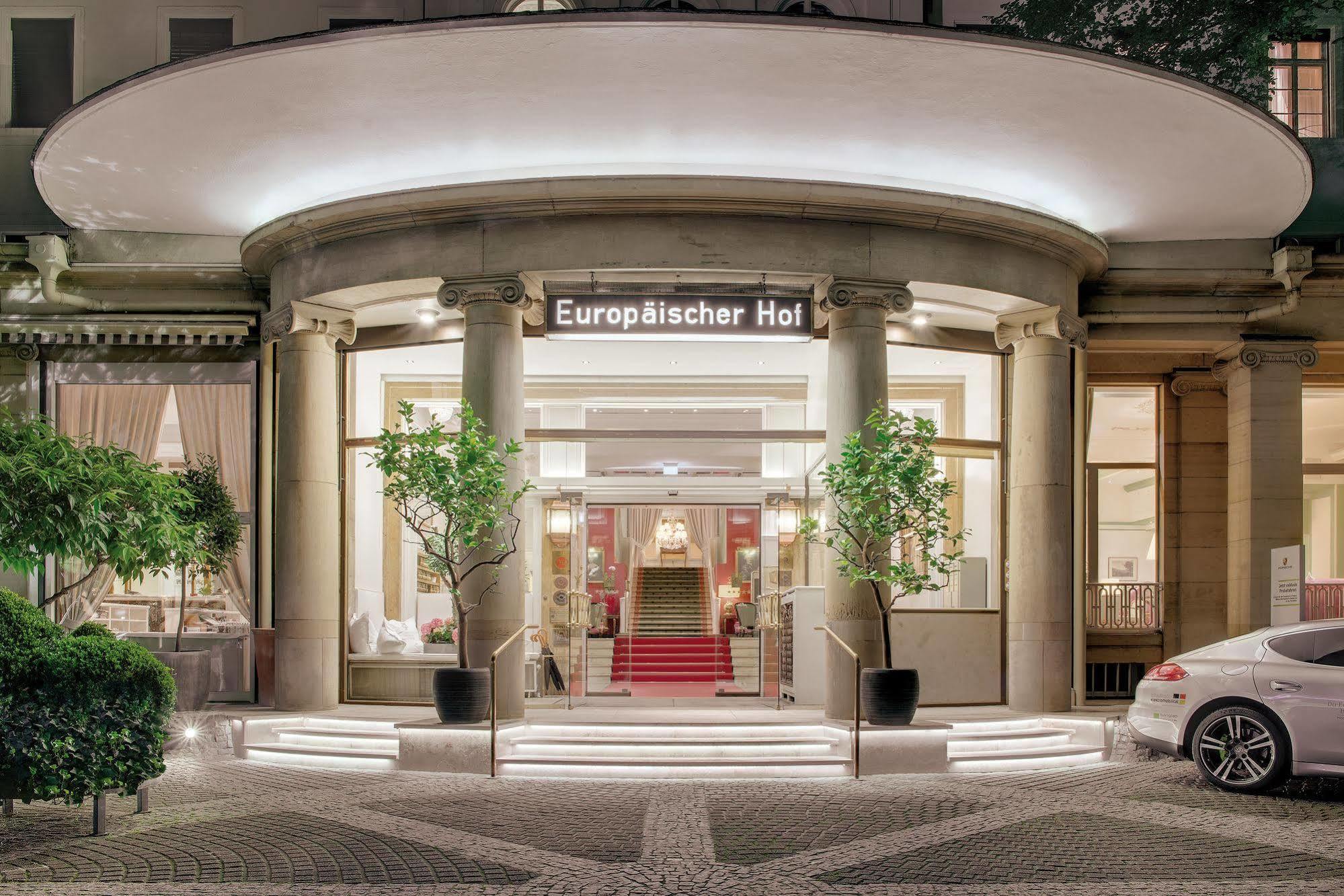 Hotel Europaeischer Hof Heidelberg, Bestes Hotel Deutschlands In Historischer Architektur Εξωτερικό φωτογραφία The hotel's entrance
